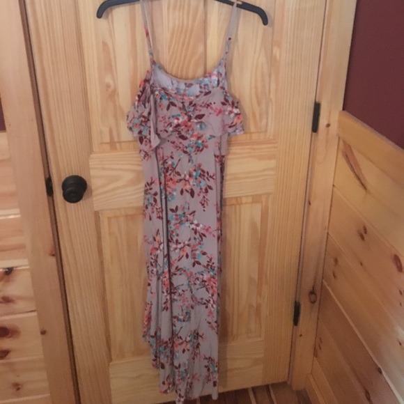 High low floral dress. - Picture 2 of 2